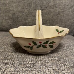 Lenox Vintage Small Holiday Basket